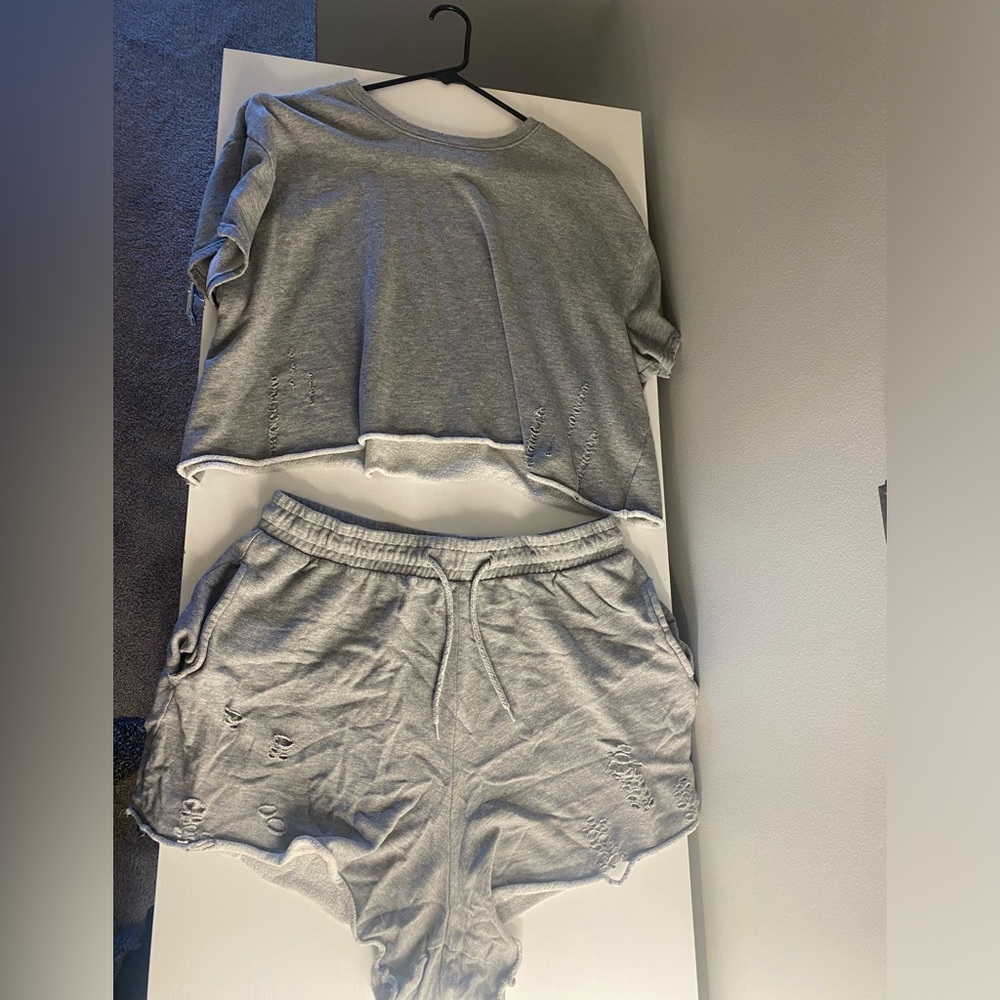 2 Piece Distressed Lounge Set